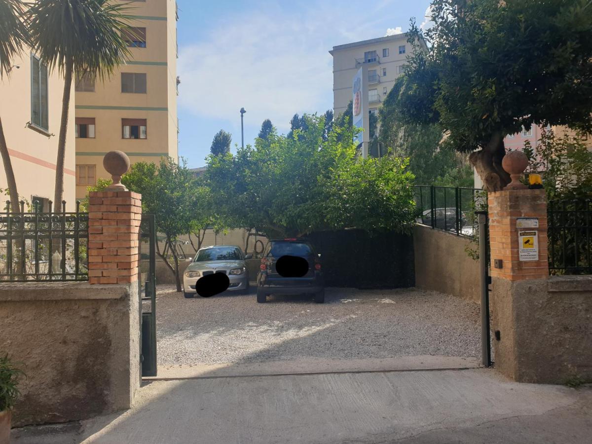 Villa Doralice Comfort House Free Private Parking Salerno Exterior foto