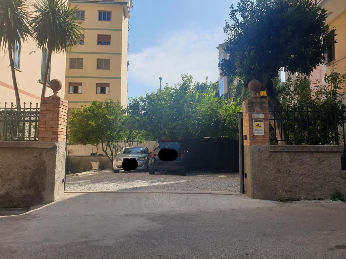 Villa Doralice Comfort House Free Private Parking Salerno Exterior foto