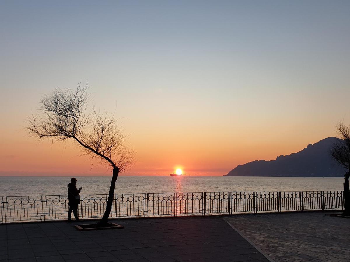 Villa Doralice Comfort House Free Private Parking Salerno Exterior foto